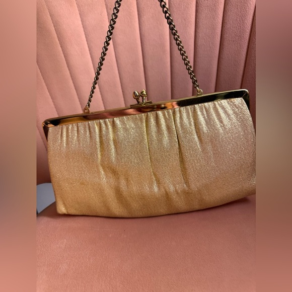 Beautiful 1970’s Vintage Gold Shoulder Bag or Clutch - Picture 2 of 3